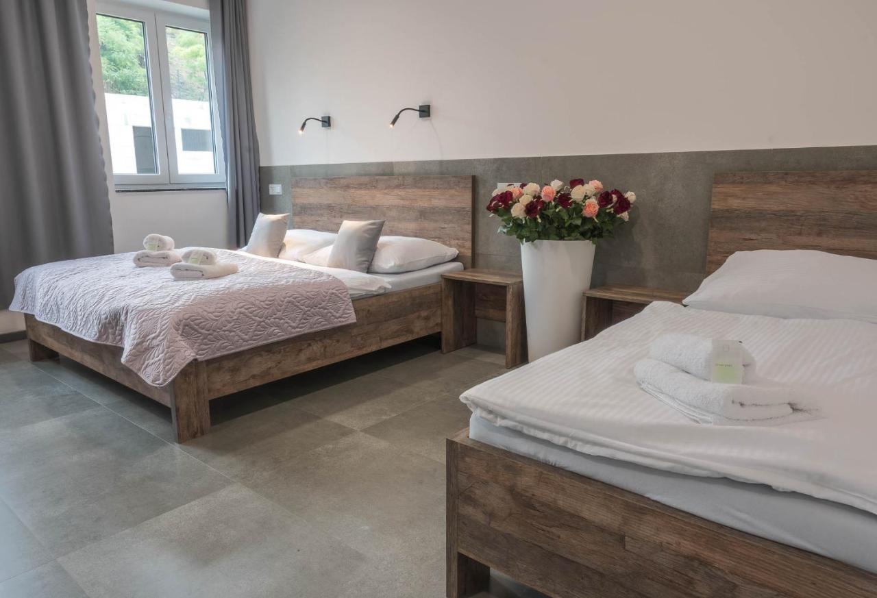 Hotel Veltlin Bed & Wine Valtice Esterno foto