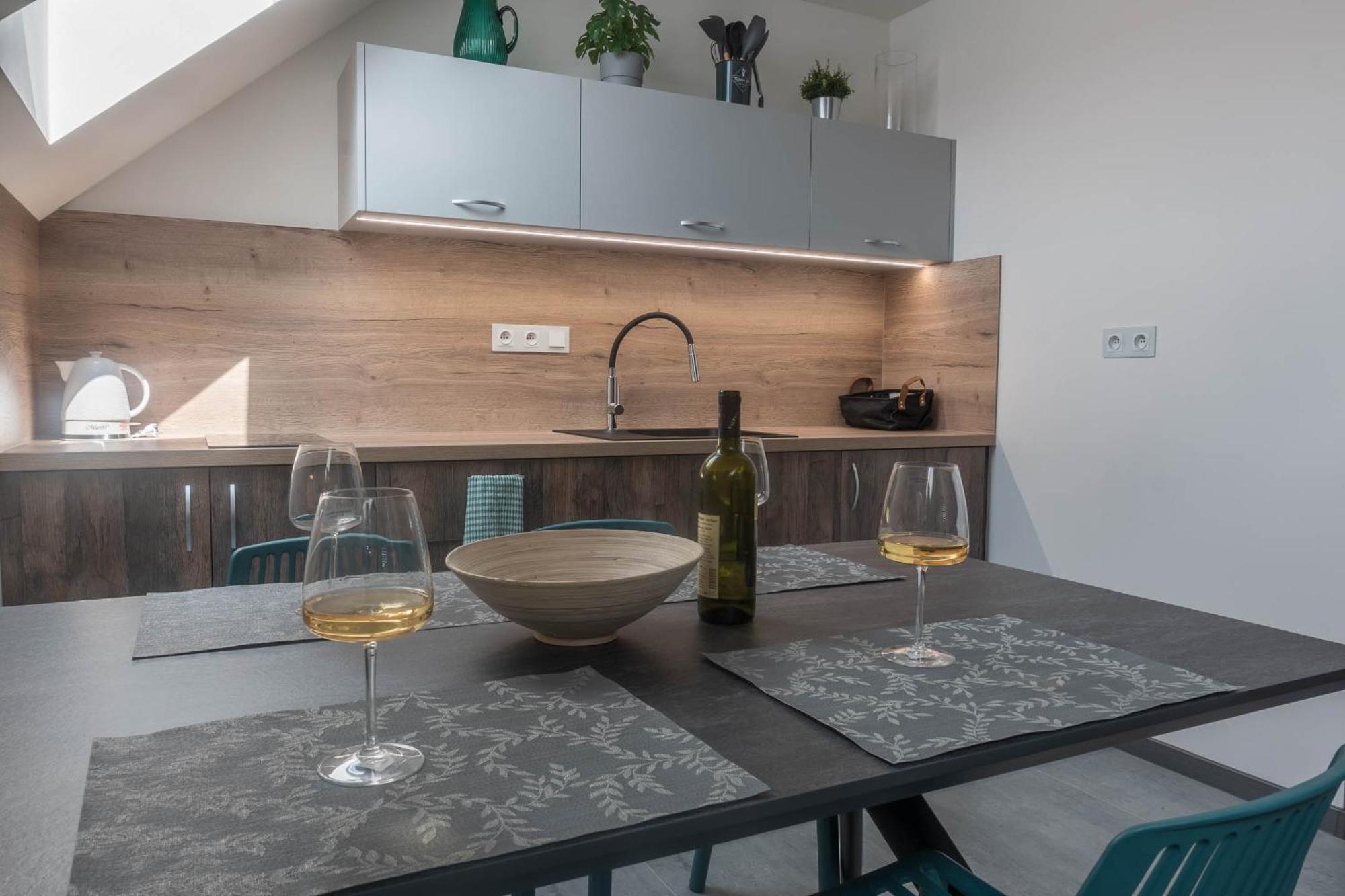 Hotel Veltlin Bed & Wine Valtice Esterno foto